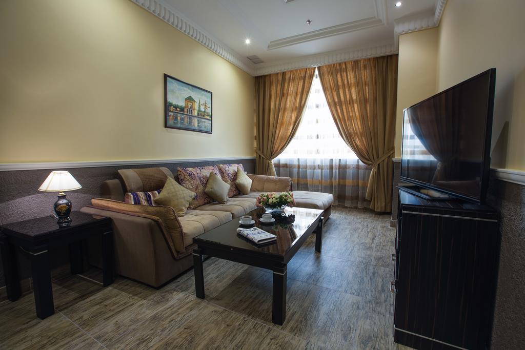 Sara Plaza (Adults Only) Aparthotel Kuwait City Bagian luar foto
